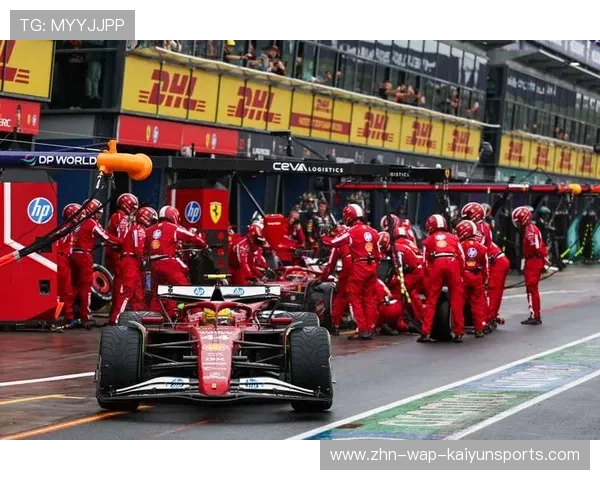 F1车队内战升级,两位车手公开互怼 F1车队内战升级,两位车手公开互怼