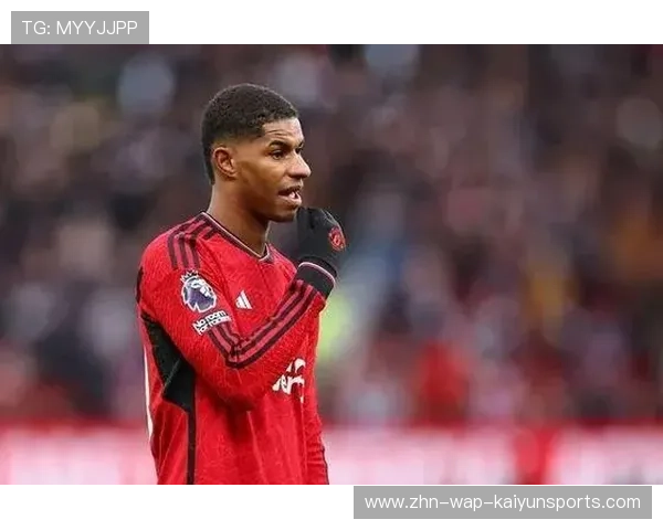 拉什福德禁区外贴地斩为比分续命